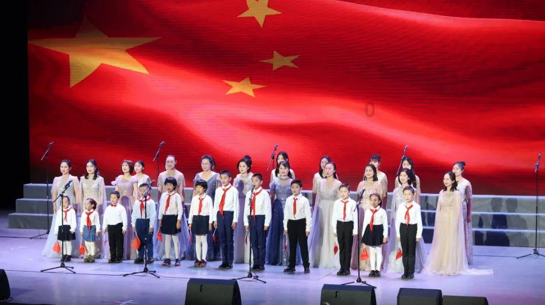 2023年新疆外贸进出口总值增速居全国第二
