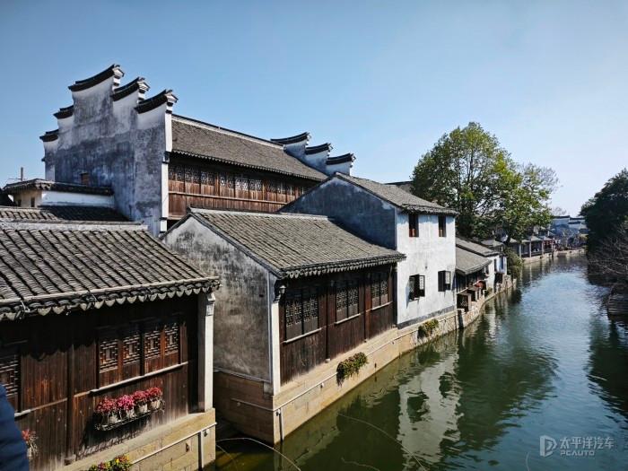 莒南县朱芦镇党委书记郑宝剑到横沟工作区调研村集体增收工作